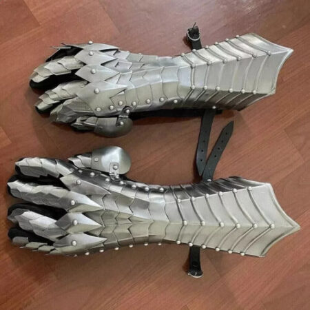Medieval Gauntlets Gloves Nazgul Fantasy SCA Iron Gloves Halloween Costume Armor
